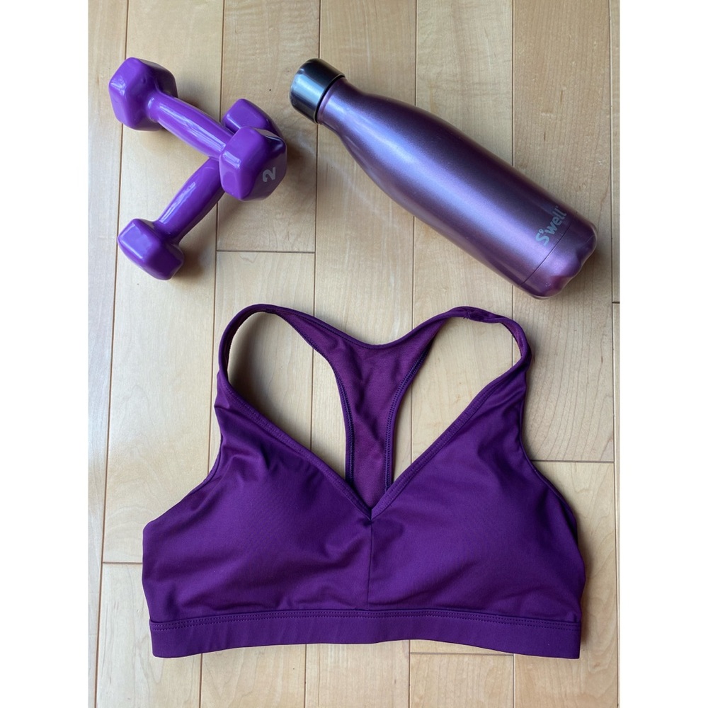 NWOT Victoria’s Secret Purple Sport Bra (M)